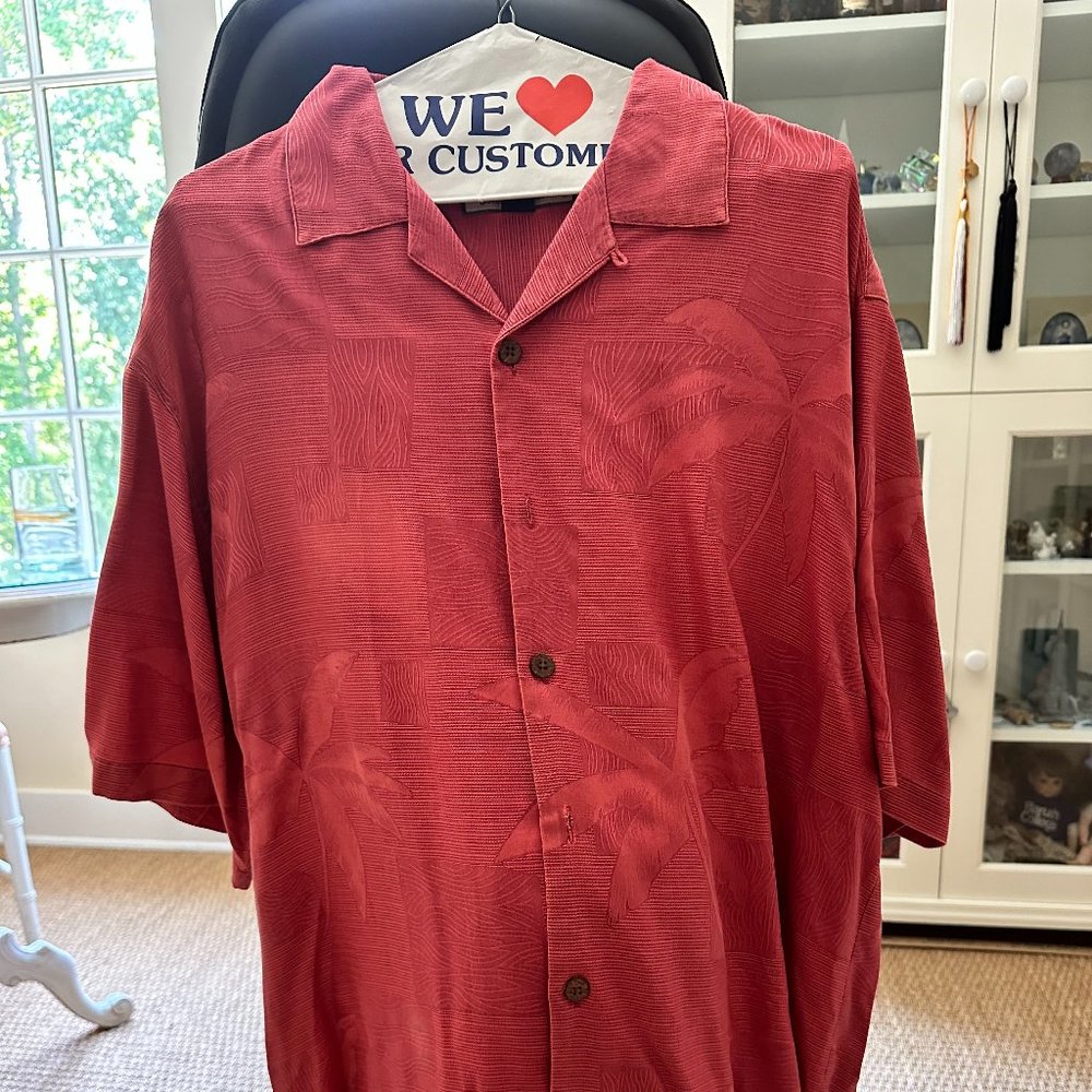 Tommy Bahama Tropical Silk Shirt Size Med. (Dark Pink)